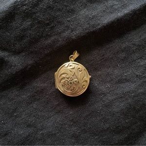 Antique Locket Vintage Pendant - 14k Gold